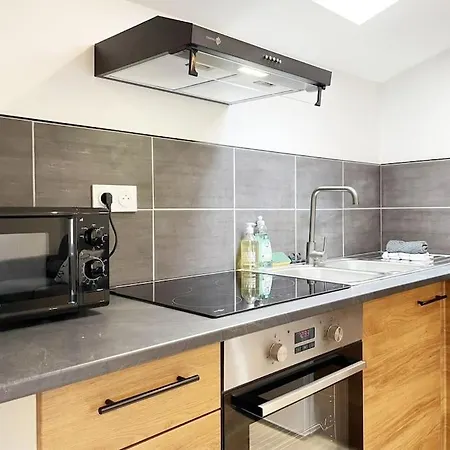 La Breche Niortaise By Cozylife - Centre Ville- Gare Apartment *