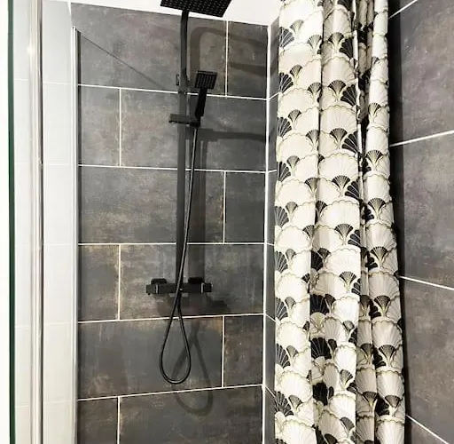 Apartamento La Breche Niortaise By Cozylife - Centre Ville- Gare Niort